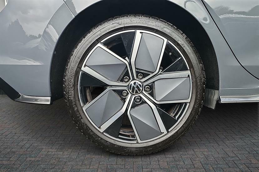 Volkswagen Golf 1.5 Tsi 150 R-line KM25LLF Grey #5