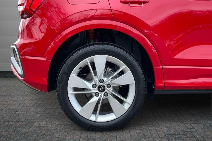 Audi Q2 35 Tfsi S Line S Tronic VX26UNZ Red #5