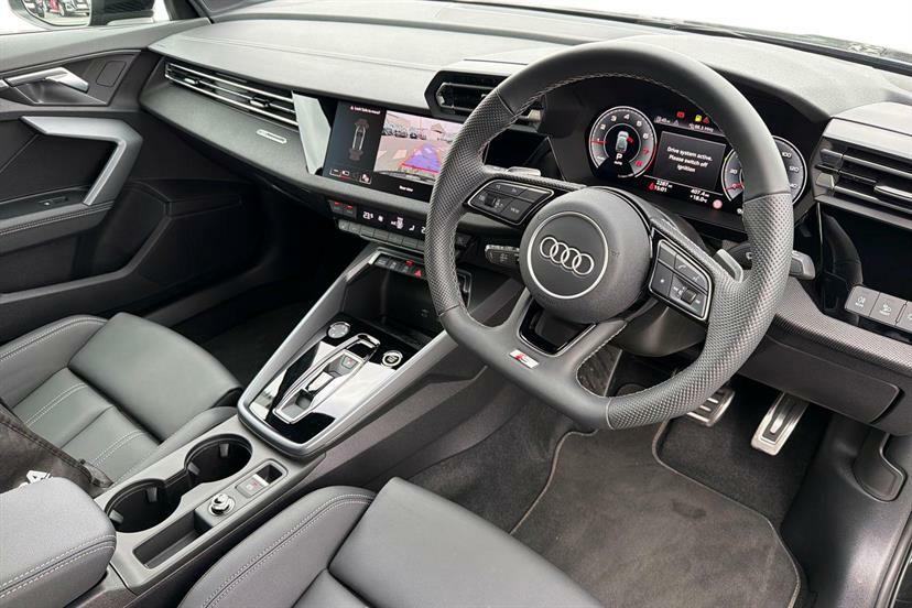 Audi A3 1.5 Tfsi 150 Black Edition S Tronic KN75FWY Black #6