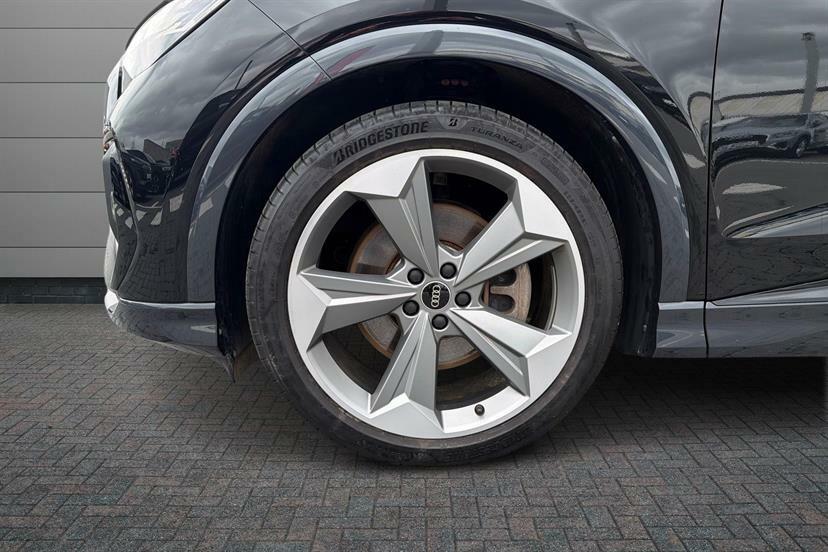 Audi Q4 E Tron 210Kw 45 82Kwh Black Edition Tech Pack YT25AFV Black #5