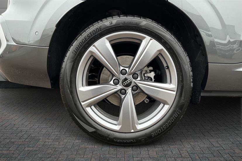 Audi Q3 1.5 Tfsi S Line S Tronic AO26GDJ Grey #5