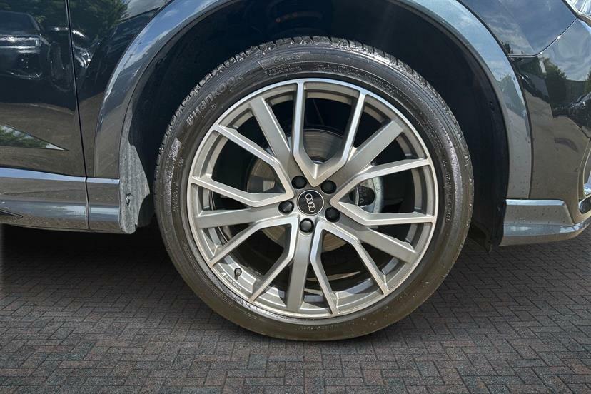 Audi Q3 35 Tfsi Black Edition S Tronic Tech Pack LS75VEW Black #5