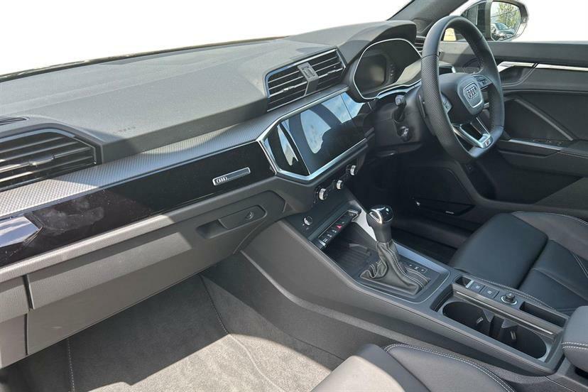 Audi Q3 35 Tfsi Black Edition S Tronic Tech Pack LS75VEW Black #2