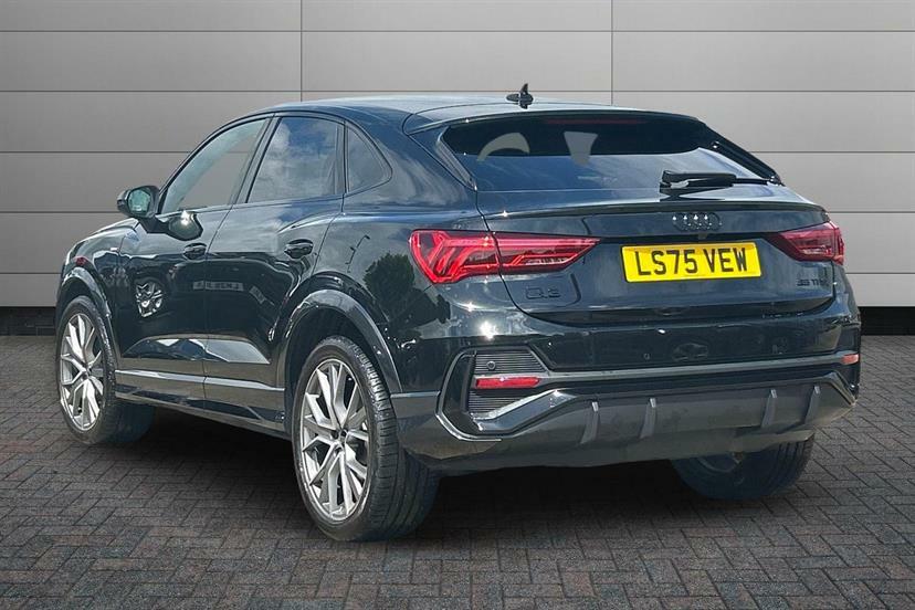 Audi Q3 35 Tfsi Black Edition S Tronic Tech Pack LS75VEW Black #3