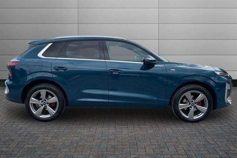 Audi Q3 1.5 Tfsi S Line S Tronic Soundvision Pro EA75ULE Blue #4