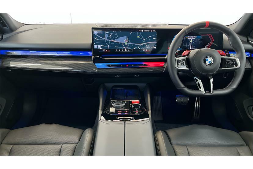 BMW M5 4dr Dct EK26KNA Blue #4