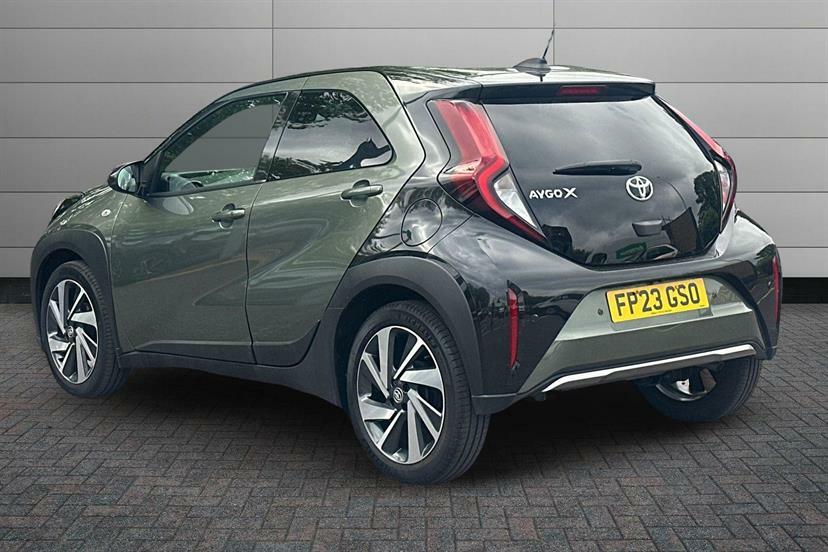 Toyota Aygo X 1.0 Vvt-i Exclusive FP23GSO Black #4