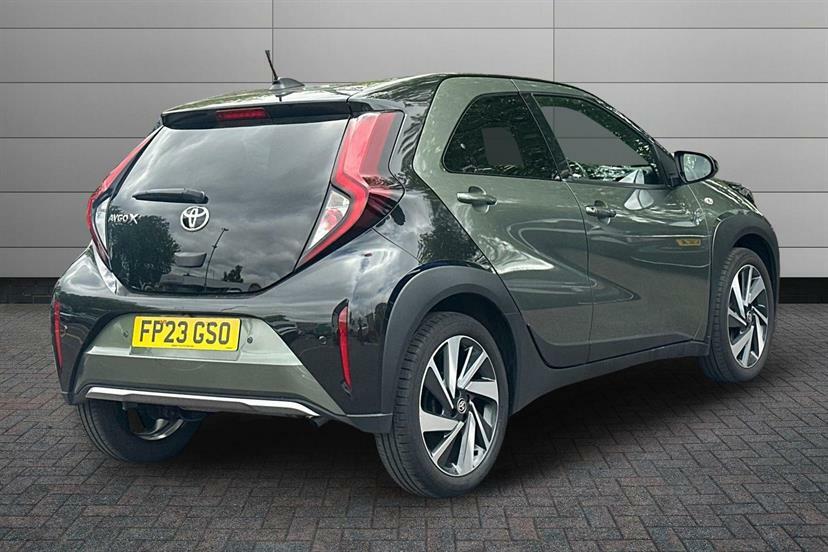 Toyota Aygo X 1.0 Vvt-i Exclusive FP23GSO Black #2