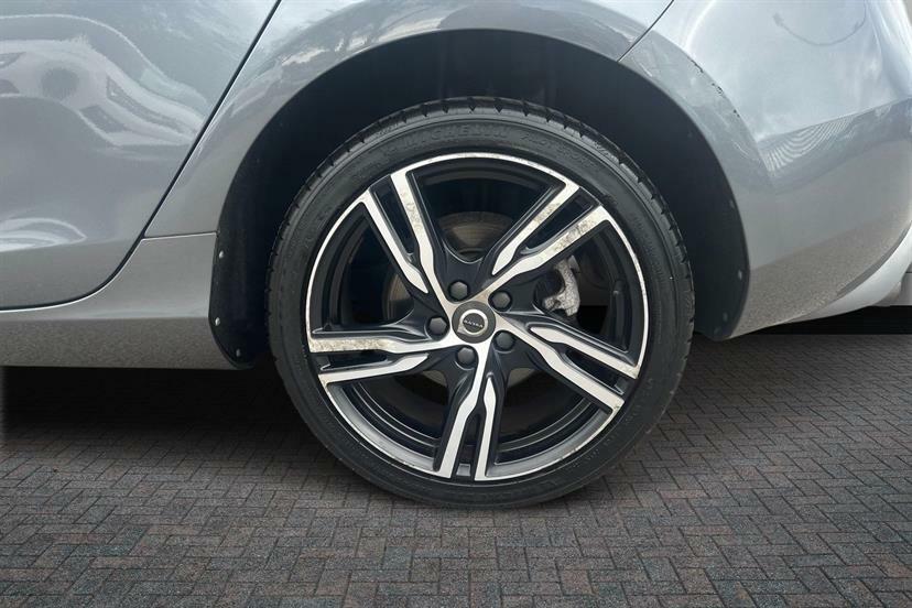 Volvo V40 T3 152 R Design Pro Grey #5