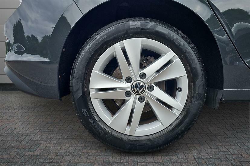 Volkswagen Golf 1.5 Tsi Life CF21KWE Grey #5