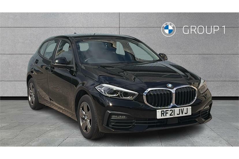BMW 1 Series 118I 136 Se Step Black