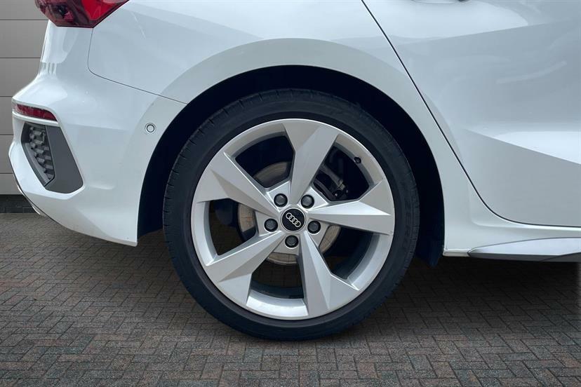 Audi A3 30 Tfsi S Line WP72EVL White #5