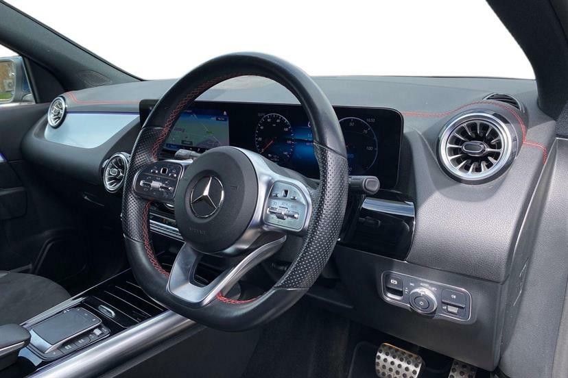 Mercedes-Benz EQA 250 140Kw Amg Line 66.5Kwh SC71NBK Blue #5
