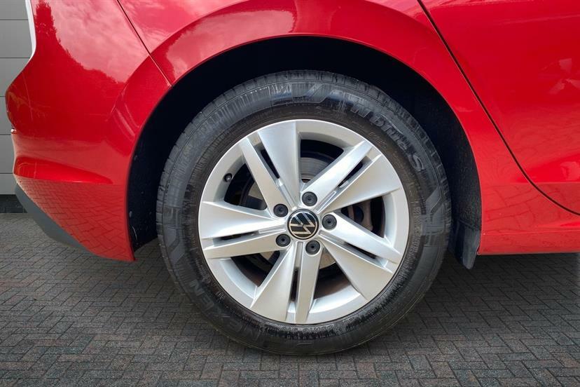 Volkswagen Golf 1.5 Etsi 150 Life Dsg WF24OCV Red #5