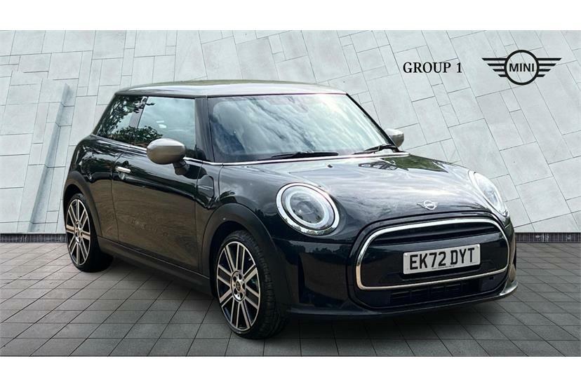 Mini Hatch 1.5 Cooper Exclusive Premium Black
