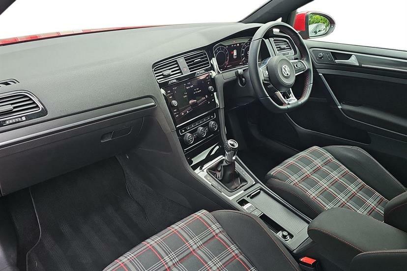 Volkswagen Golf 2.0 Tsi 245 Gti Performance Red #2