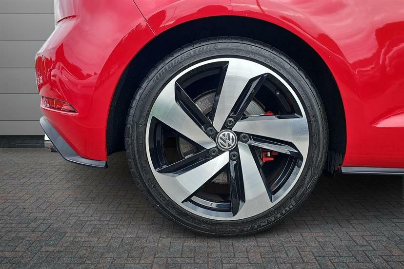 Volkswagen Golf 2.0 Tsi 245 Gti Performance Red #5