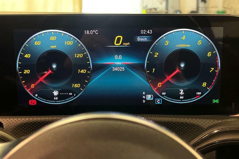 Mercedes-Benz A Class A200 Amg Line Premium Edition AO22HKW Red #6