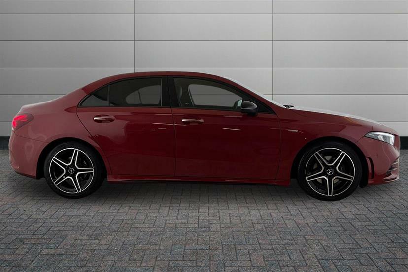 Mercedes-Benz A Class A200 Amg Line Premium Edition AO22HKW Red #3