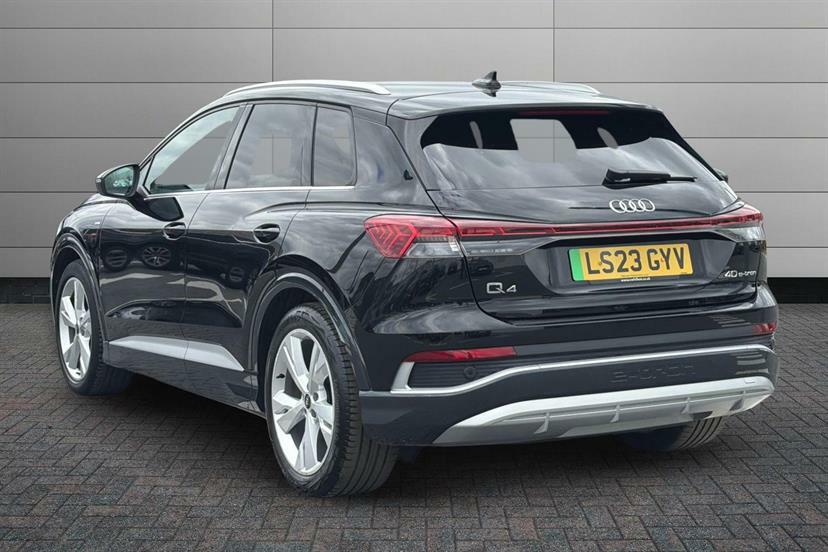 Audi Q4 E Tron 150Kw 40 82Kwh S Line LS23GYV Black #3