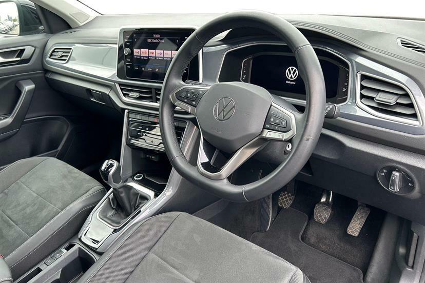 Volkswagen T-Roc 1.5 Tsi Style GD25PYJ Black #6
