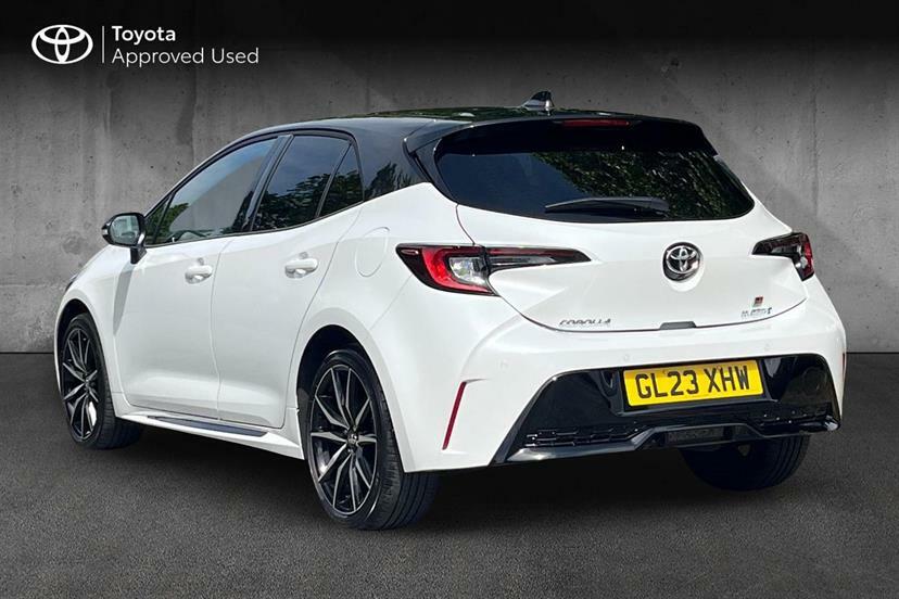 Toyota Corolla 1.8 Hybrid Gr Sport Cvt Bi-tone GL23XHW Black #3