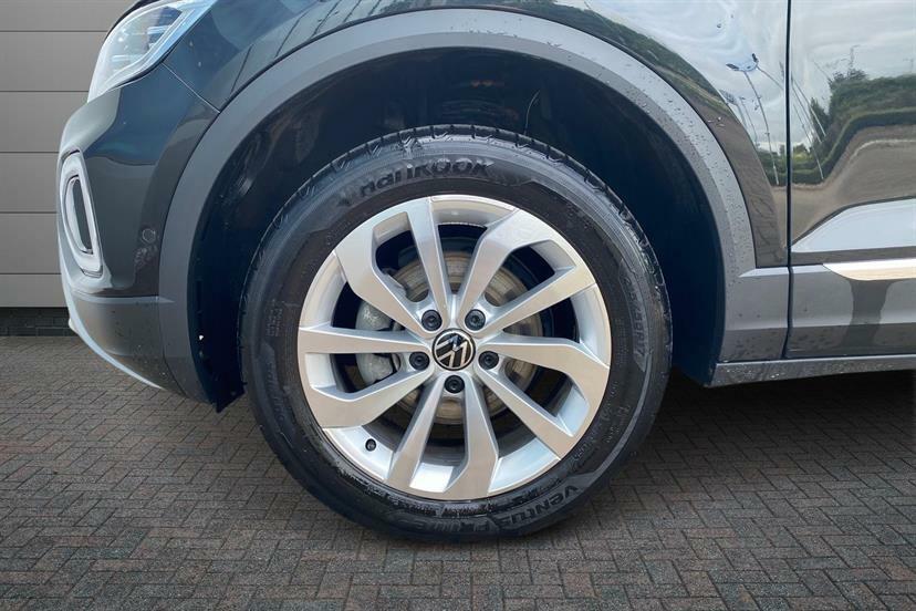 Volkswagen T-Roc 1.5 Tsi Style GD25AXY Black #5