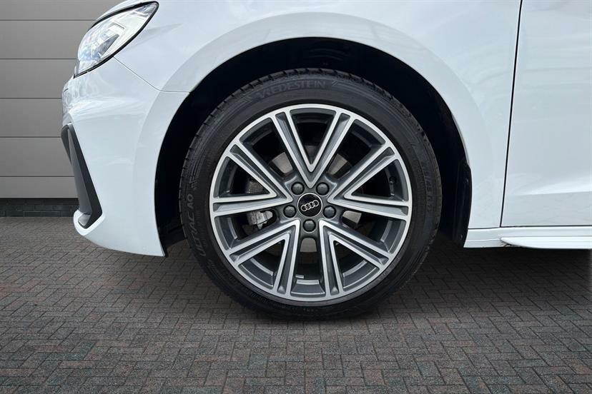 Audi A1 30 Tfsi S Line S Tronic Tech Pack DA25OCE White #5