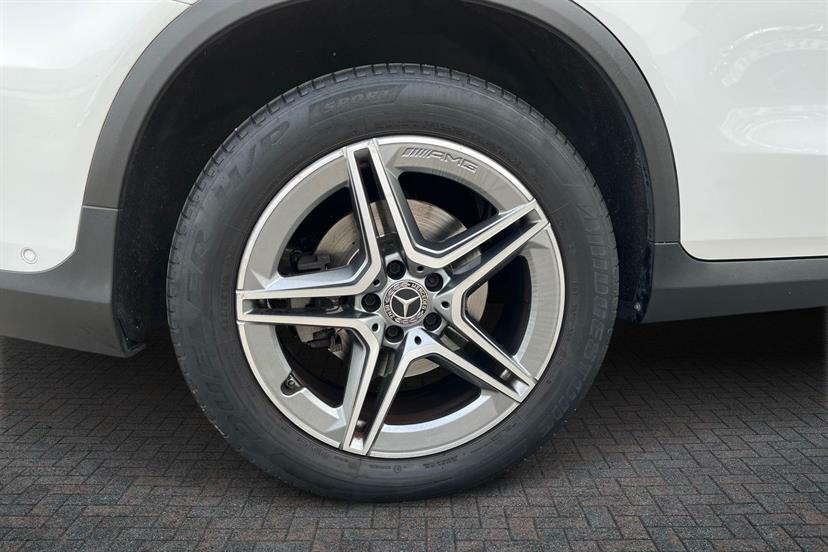 Mercedes-Benz GLC Class 220D 4Matic Amg Line 9G-tronic EX20SDZ White #4