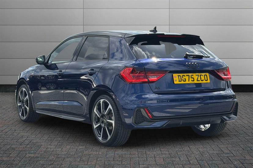 Audi A1 35 Tfsi Black Edition S Tronic DG75ZCO Blue #3