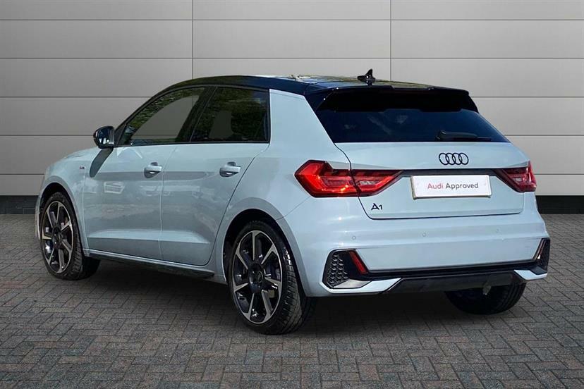 Audi A1 35 Tfsi Black Edition S Tronic WU75FBF Grey #3