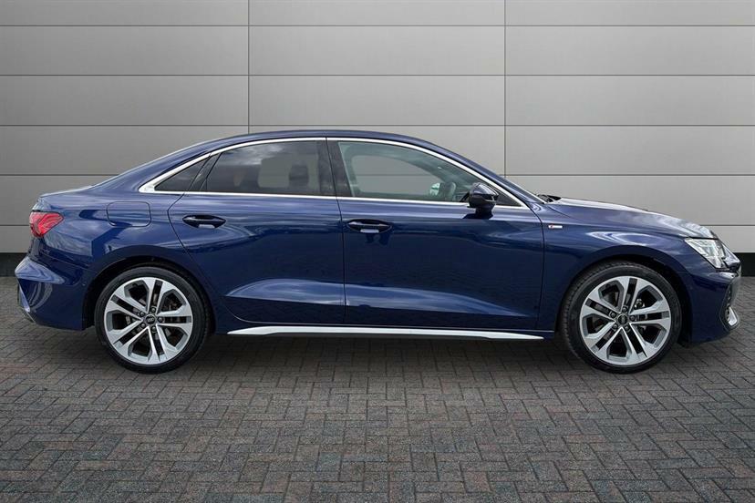 Audi A3 1.5 Tfsi 150 S Line S Tronic DC25WZP Blue #4