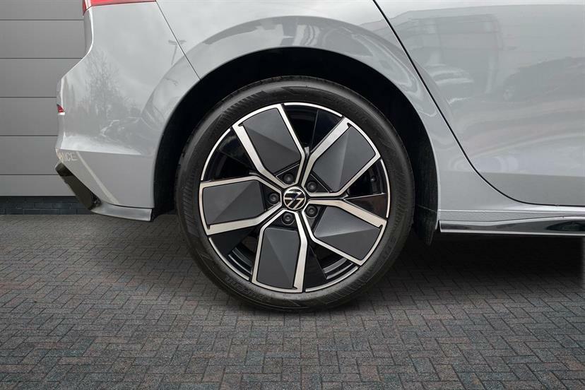 Volkswagen Golf 1.5 Etsi 150 R-line Dsg LS26NHE Grey #5