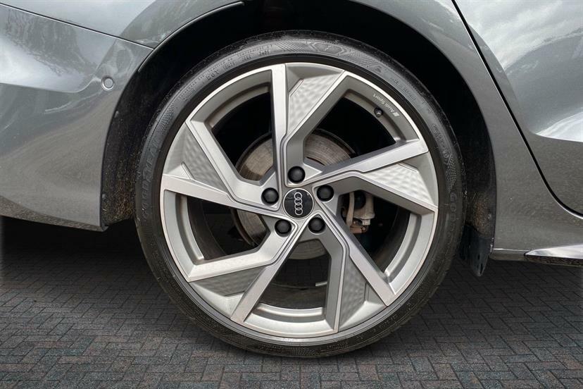 Audi A3 1.5 Tfsi 150 Black Edition S Tronic DF75AOX Grey #5