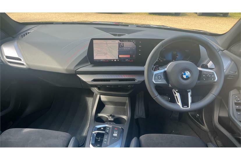 BMW 1 Series 123 Xdrive M Sport Step AF26WLB Black #4