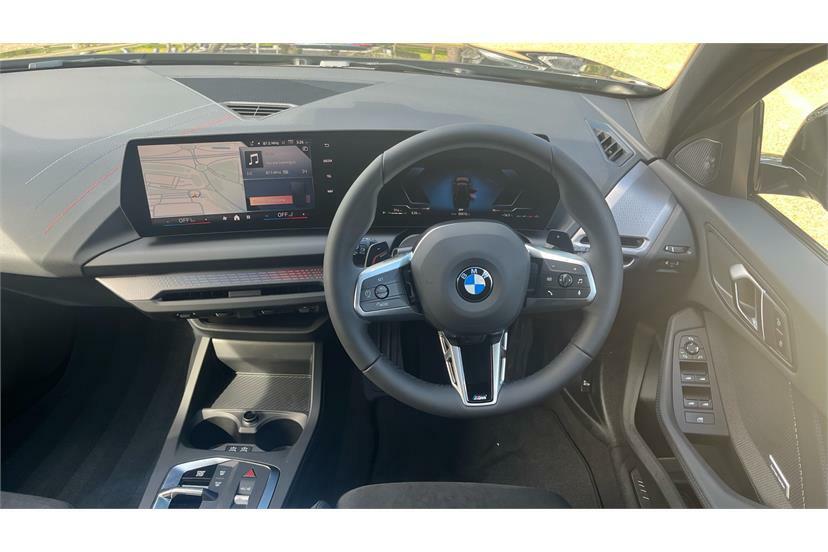 BMW 1 Series 123 Xdrive M Sport Step AF26WLB Black #5