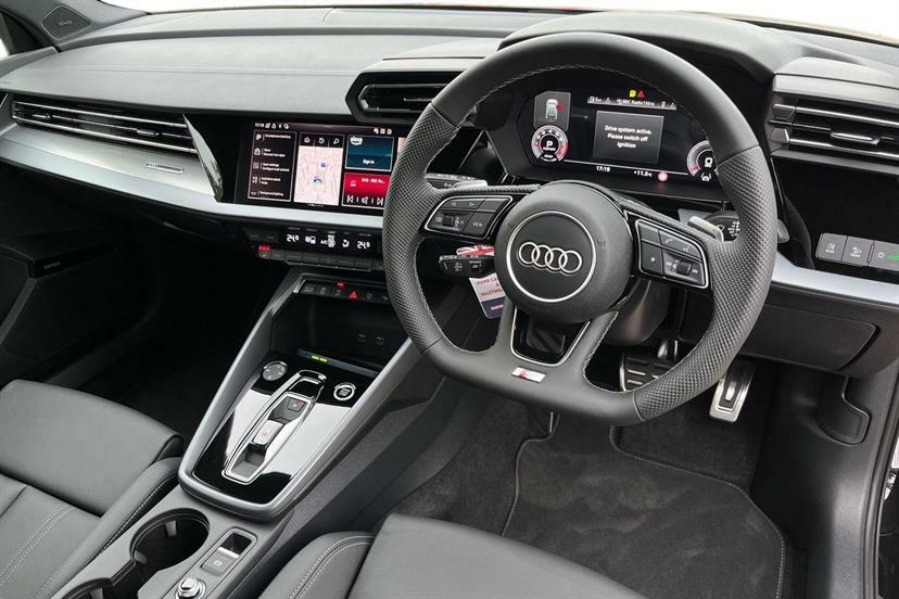 Audi A3 1.5 Tfsi 116 S Line S Tronic LR26GXK Black #6