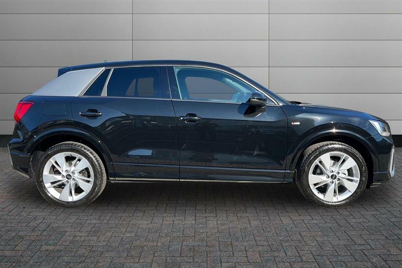 Audi Q2 35 Tfsi S Line S Tronic LN26OFS Black #4