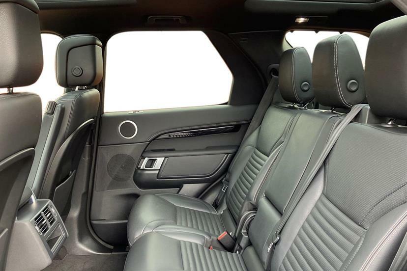 Land Rover Discovery 3.0 D300 R-dynamic Se LD22JMX Grey #4