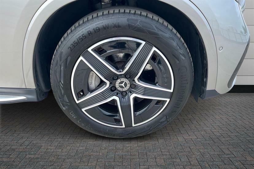 Mercedes-Benz GLC Class 300 4Matic Amg Line 9G-tronic LL23EZV Silver #4