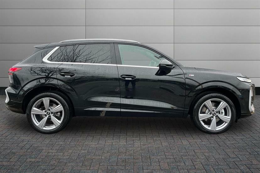 Audi Q3 2.0 Tfsi Quattro S Line S Tronicsoundvision LL75VBT Black #4