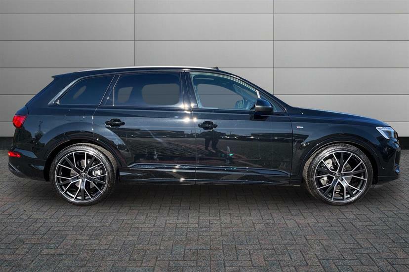 Audi Q7 3.0 Tfsi Quattro 340 Black Edition Tiptronic Black #4