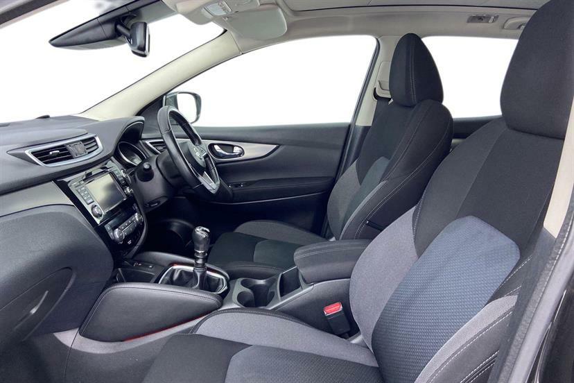 Nissan Qashqai 1.5 Dci N-connecta MK68KMM Black #2