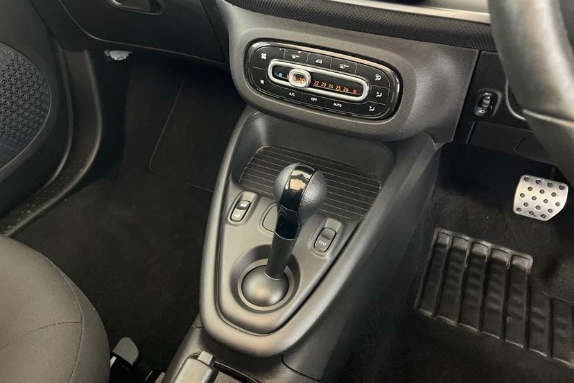 Smart Fortwo Cabrio Exclusive White #8