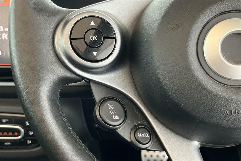 Smart Fortwo Cabrio Exclusive White #25