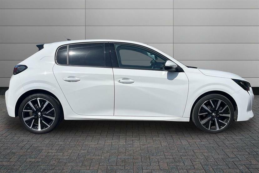Peugeot 208 1.2 Puretech 100 Allure Premium HX21FNF White #4