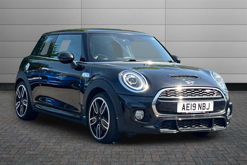 Mini Hatch 2.0 Cooper S Sport II Black