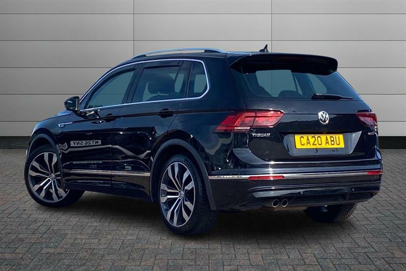 Volkswagen Tiguan 2.0 Tdi 150 4Motion R-line Tech CA20ABU Black #3