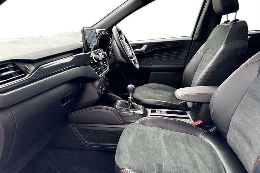 Ford Kuga 1.5 Ecoboost 150 St-line X Edition AP23FVK White #2