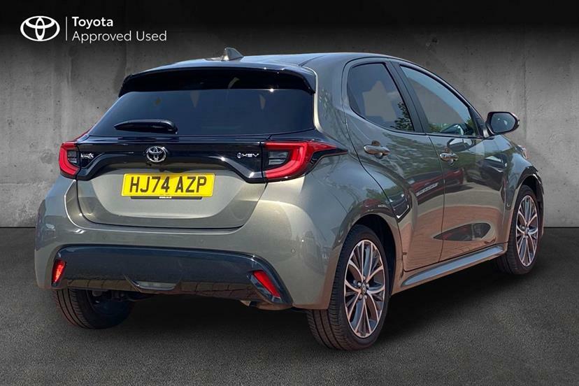 Toyota Yaris 1.5 Hybrid Excel Cvt HJ74AZP Brown #2
